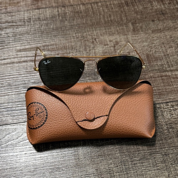 Ray-Ban Other - Ray-Ban Jr Gold and Black Aviator Sunglasses with Brown Case